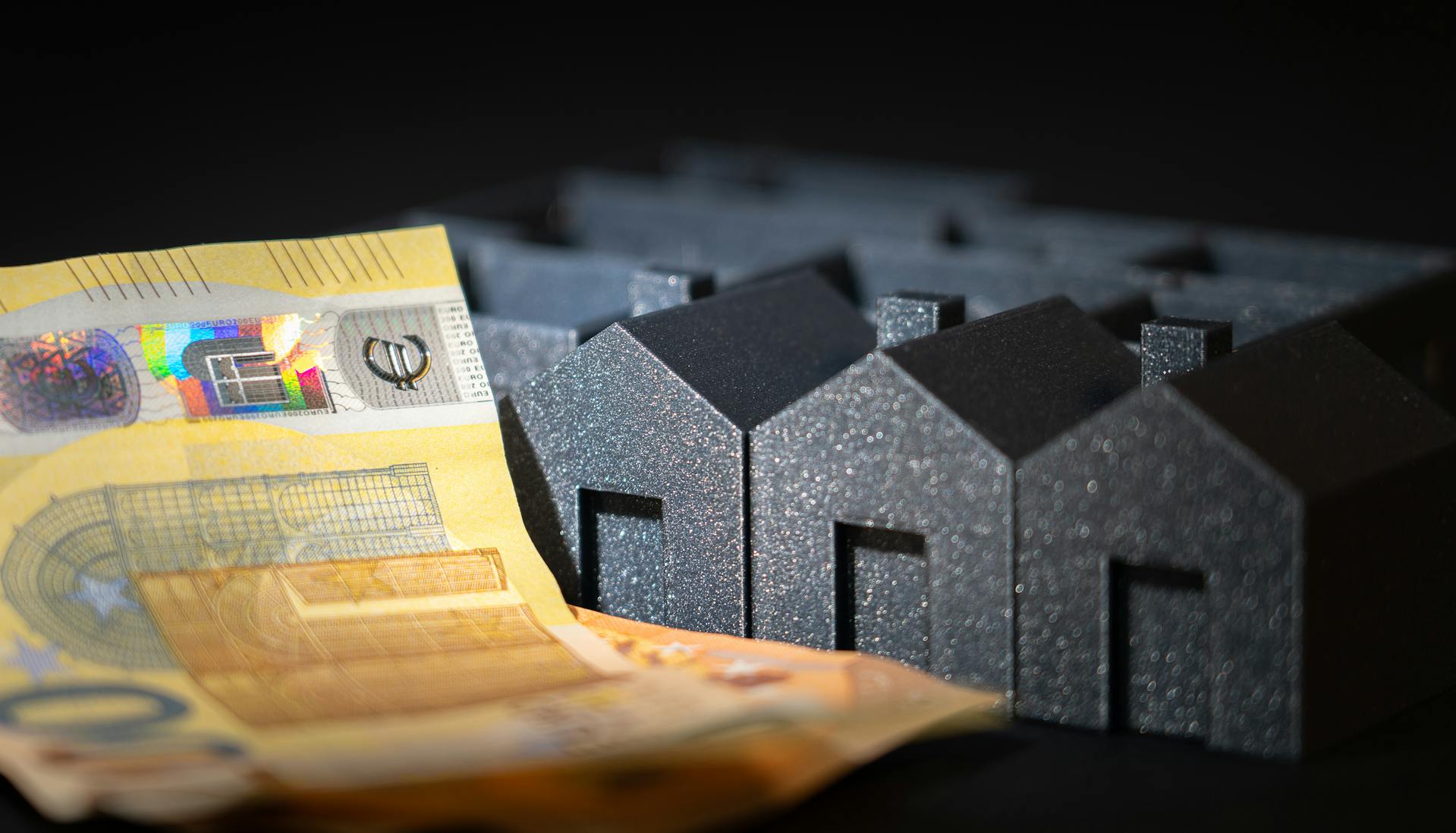 Legacy Marketing: Building Long-Term Brand Loyalty Across Generations of Wealth
